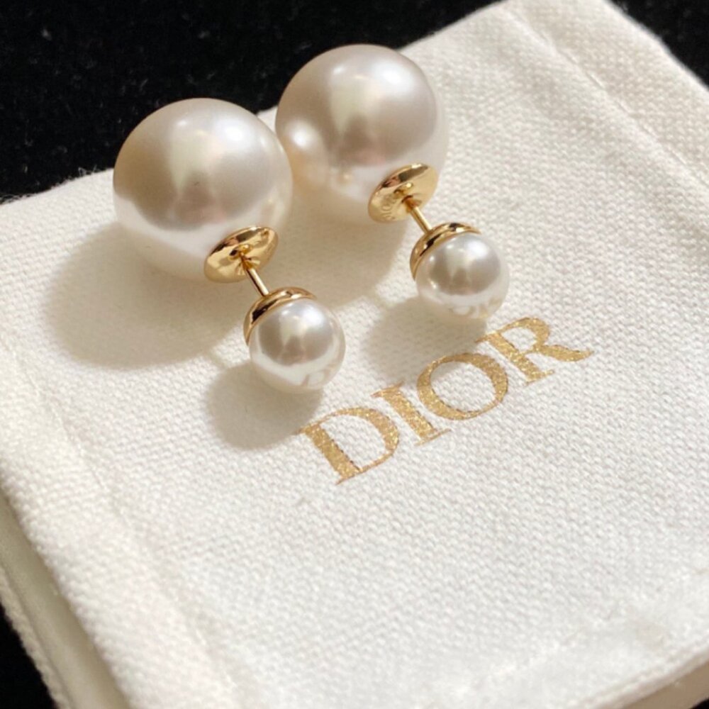 dior pearl earrings